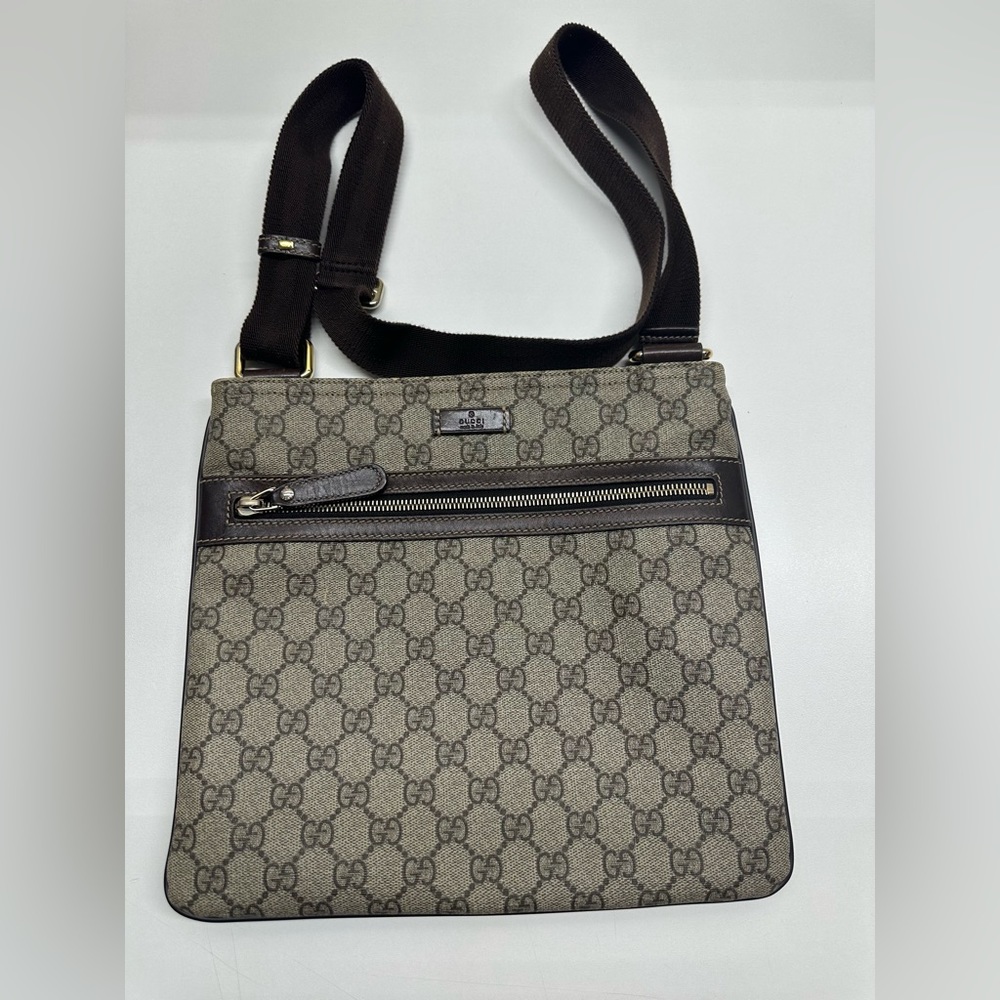 Gucci Crossbody flat messenger bag